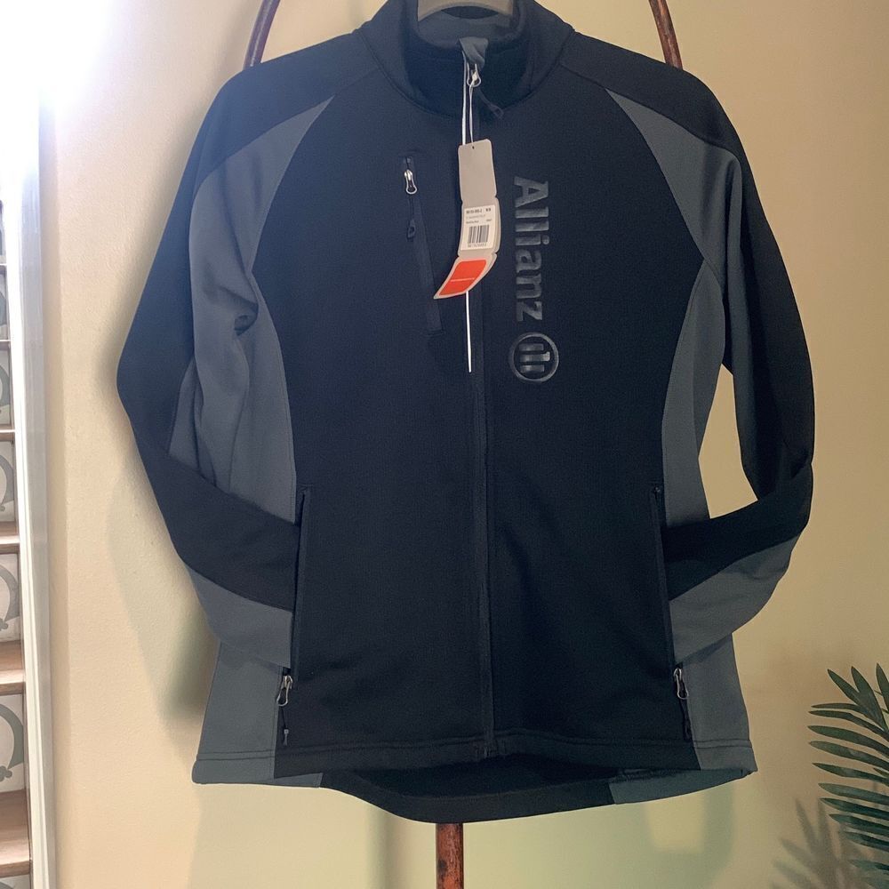 Elevate Ladies Soft Shell Ski Jacket NWT